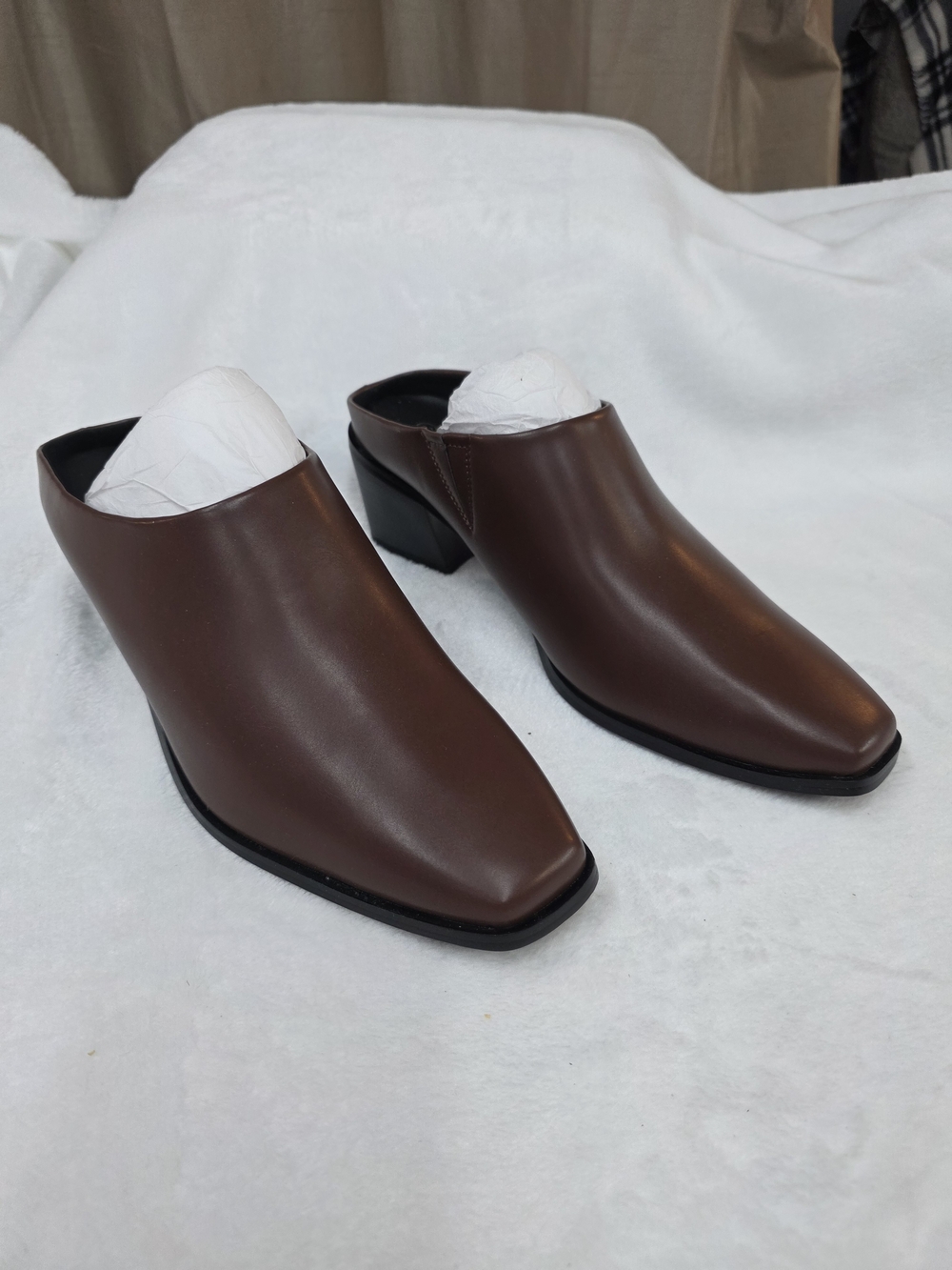 Womens Brown Square-Toe Slip-On Mule with Low Block Heel NEW - Picture 1 of 6
